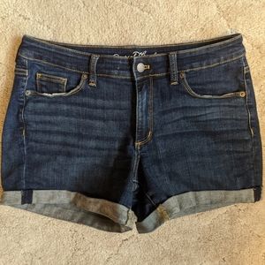 Mid-rise Jean Shorts